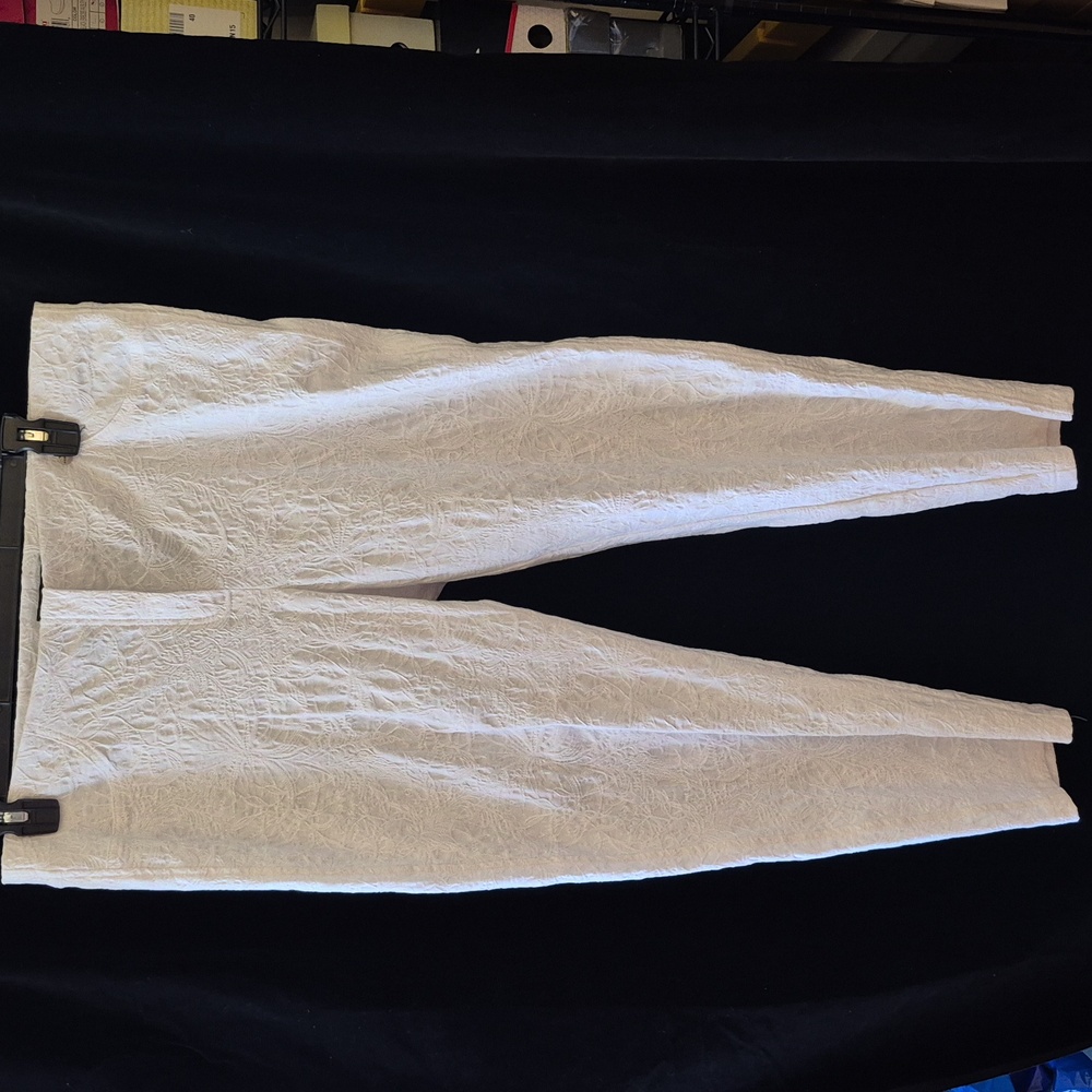 NWT Robell 09 Jacquard Textured Pants - White - Size 18